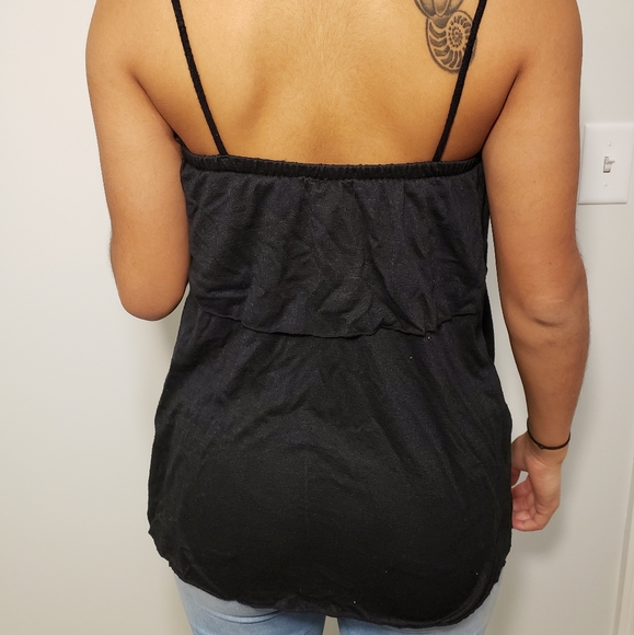 Black GAP Linen Ruffle Top - Picture 3 of 3